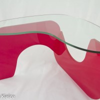 Fantazyjny szklany stolik wykonany w Szkło-Techu